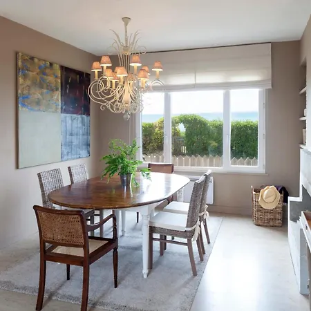 Beautiful House 220m2 Perfectly Equipped For 9 People Baby Holiday home