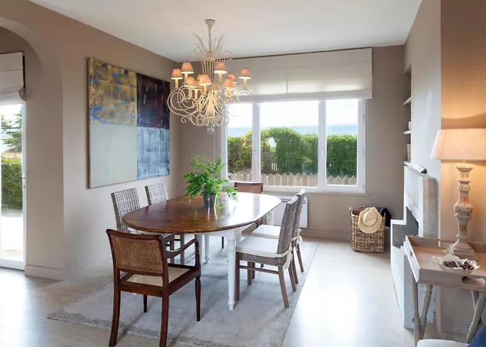 Holiday home Gris Galets *